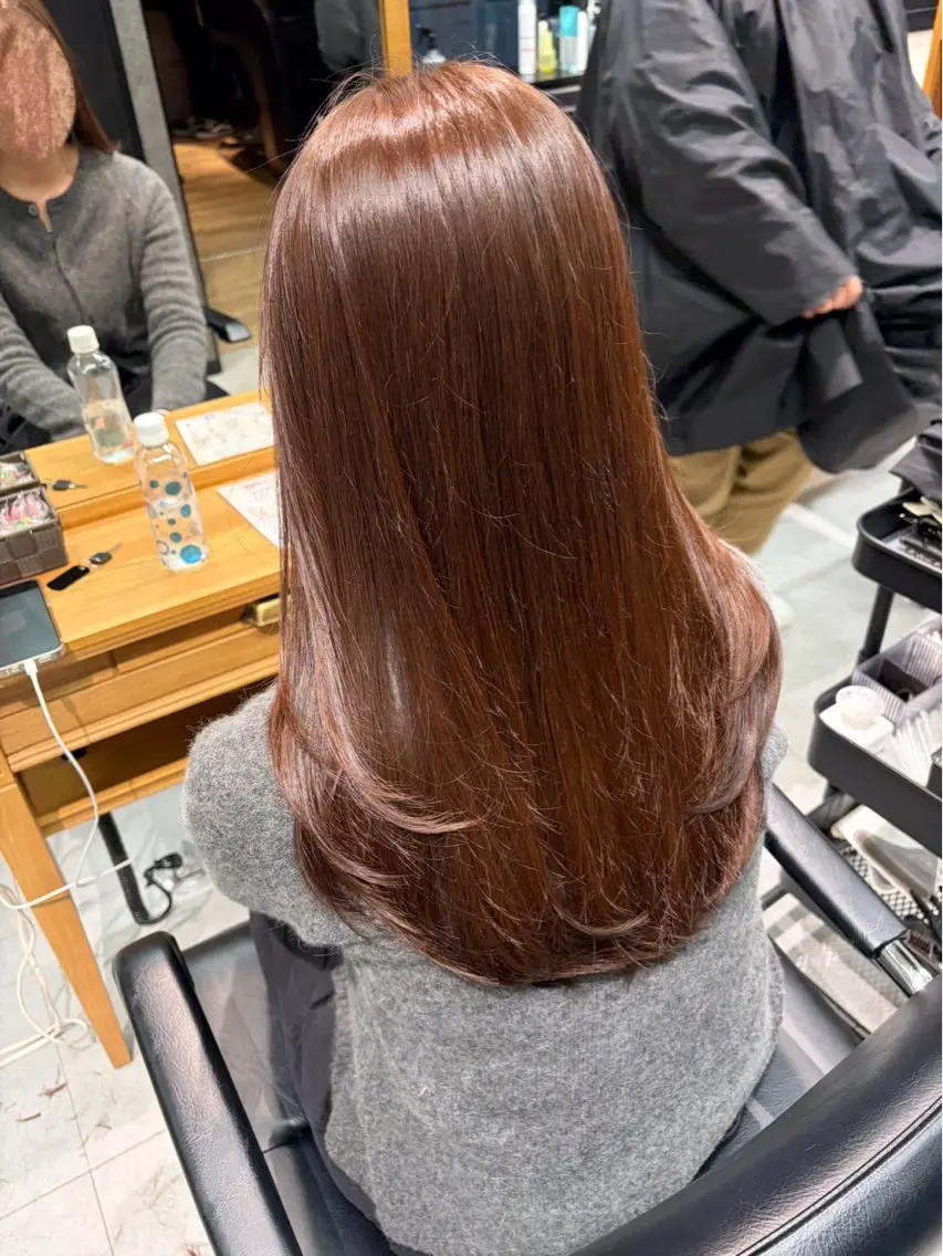 セミロング 髪質改善 縮毛矯正 トリートメント 酸熱トリートメント ヘアカラー カラーモデル募集 🤍momoha🤍のヘアスタイル