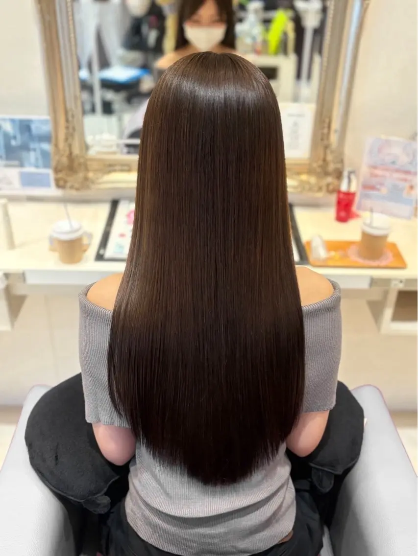ロング 藤井 菜々のヘアスタイル