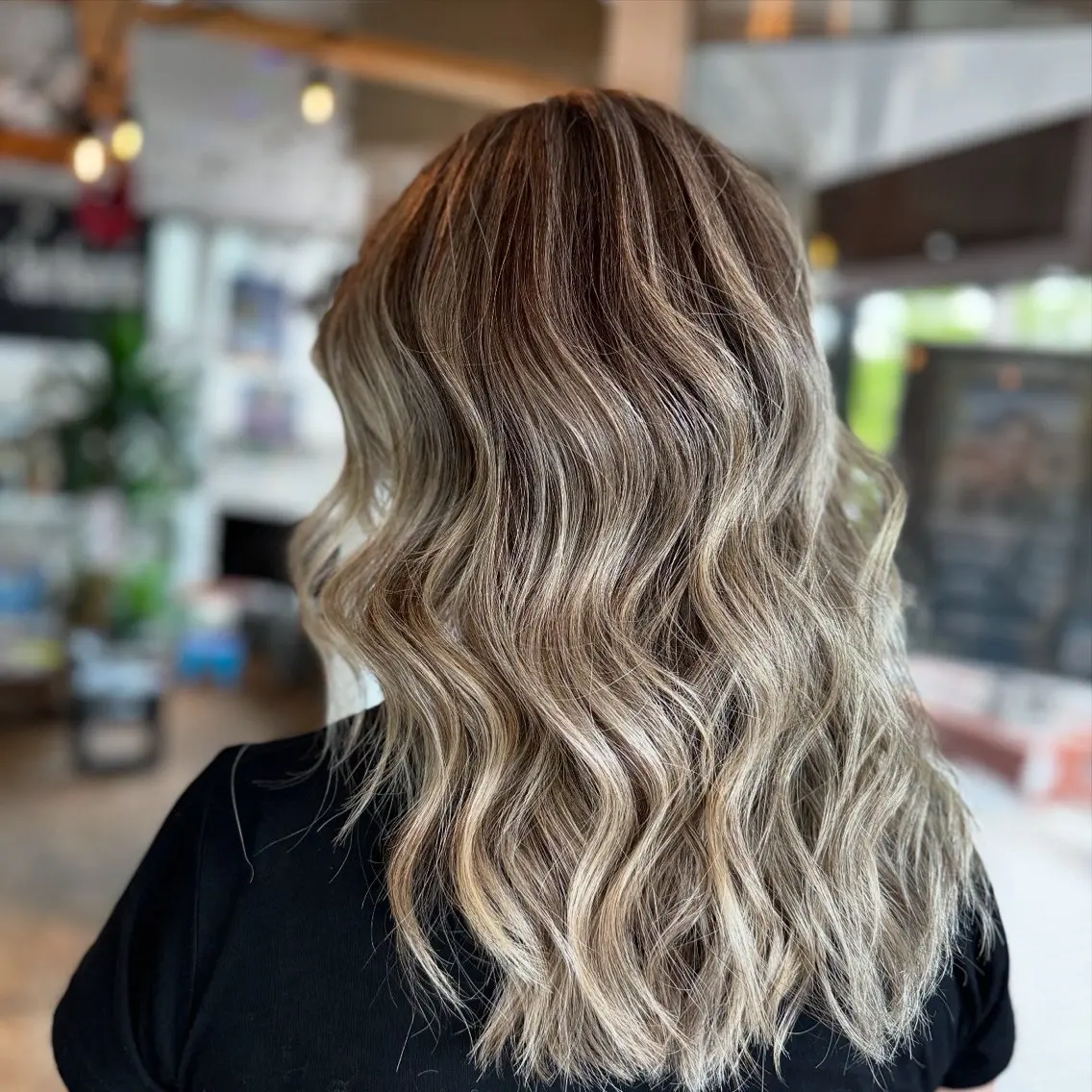 ヘアカラー ロドリゲス ビレルのヘアスタイル