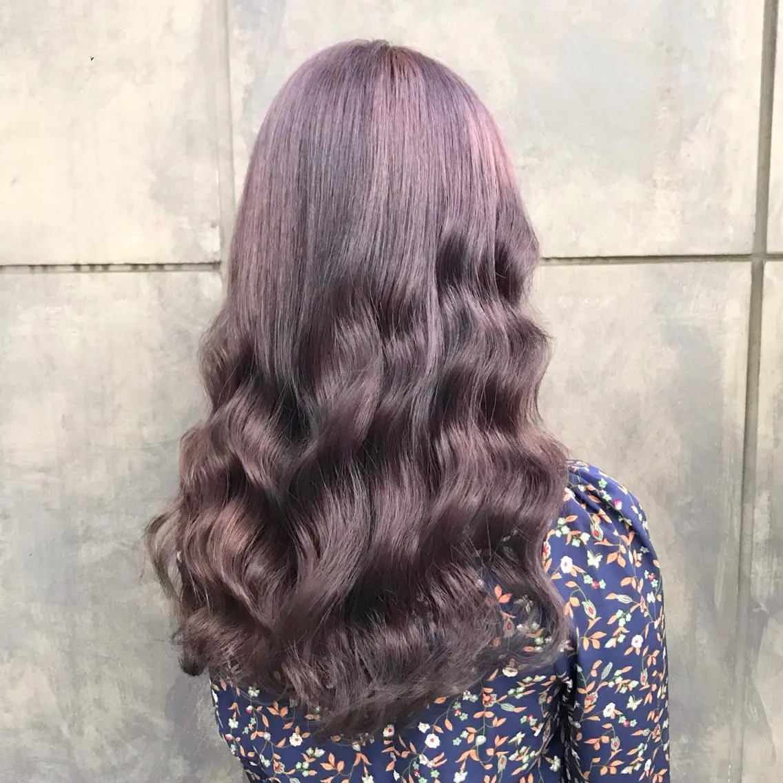 ロング カラー ブリーチ ラベンダーカラー ラベンダーグレー ヨシンモリ ムルギョル巻き K-POP好き美容師 🇰🇷Kai.Yのヘアスタイル