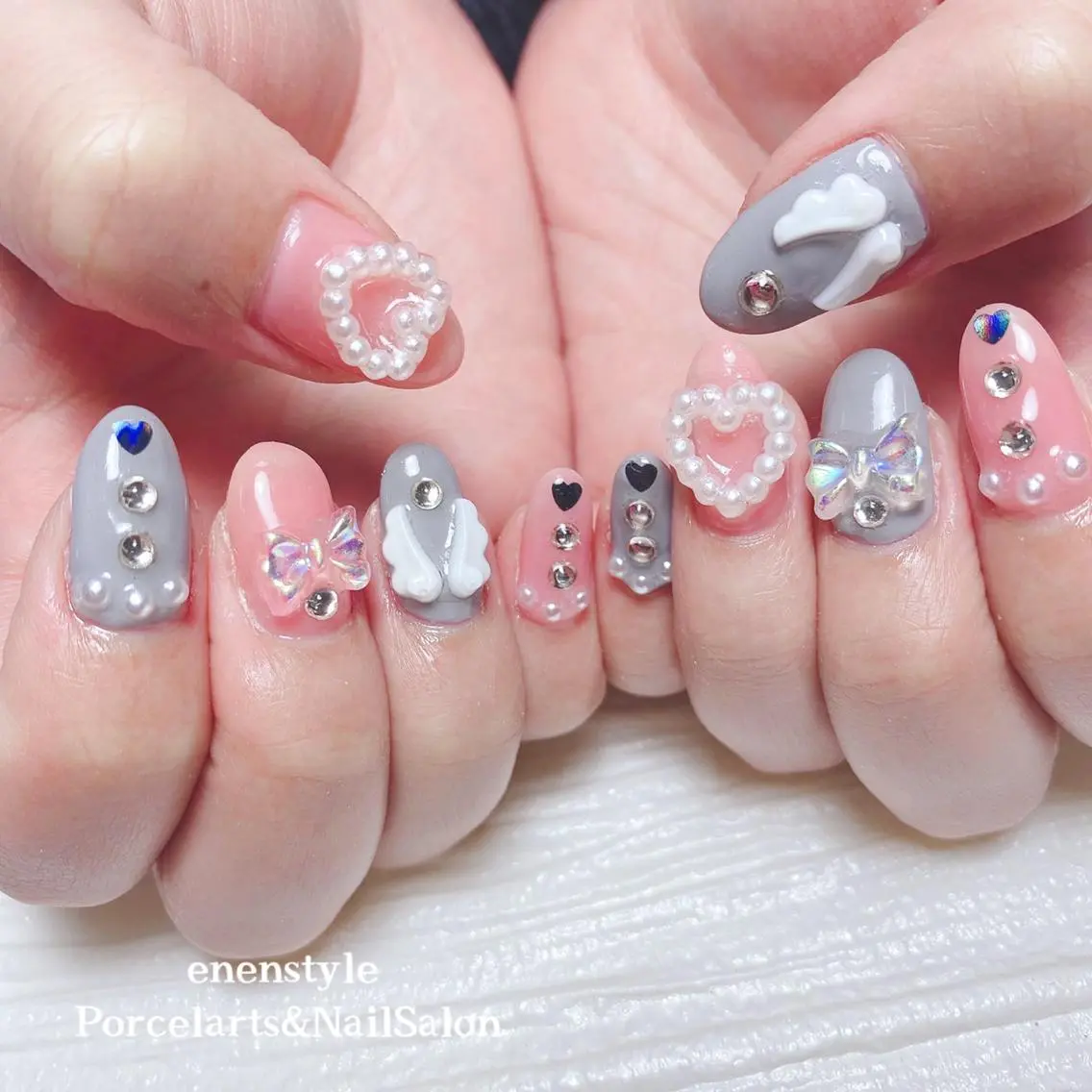ミディアム ネイル 🐾enen style 🐾のネイルデザイン