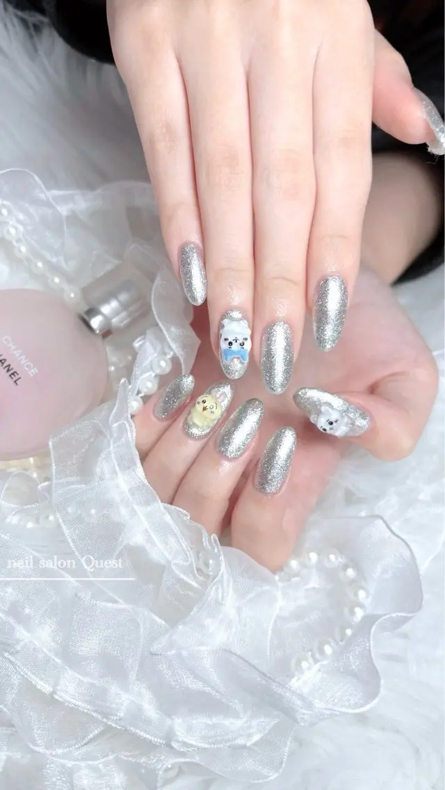 ネイル キラキラネイル シルバー nailsalon Questのネイルデザイン