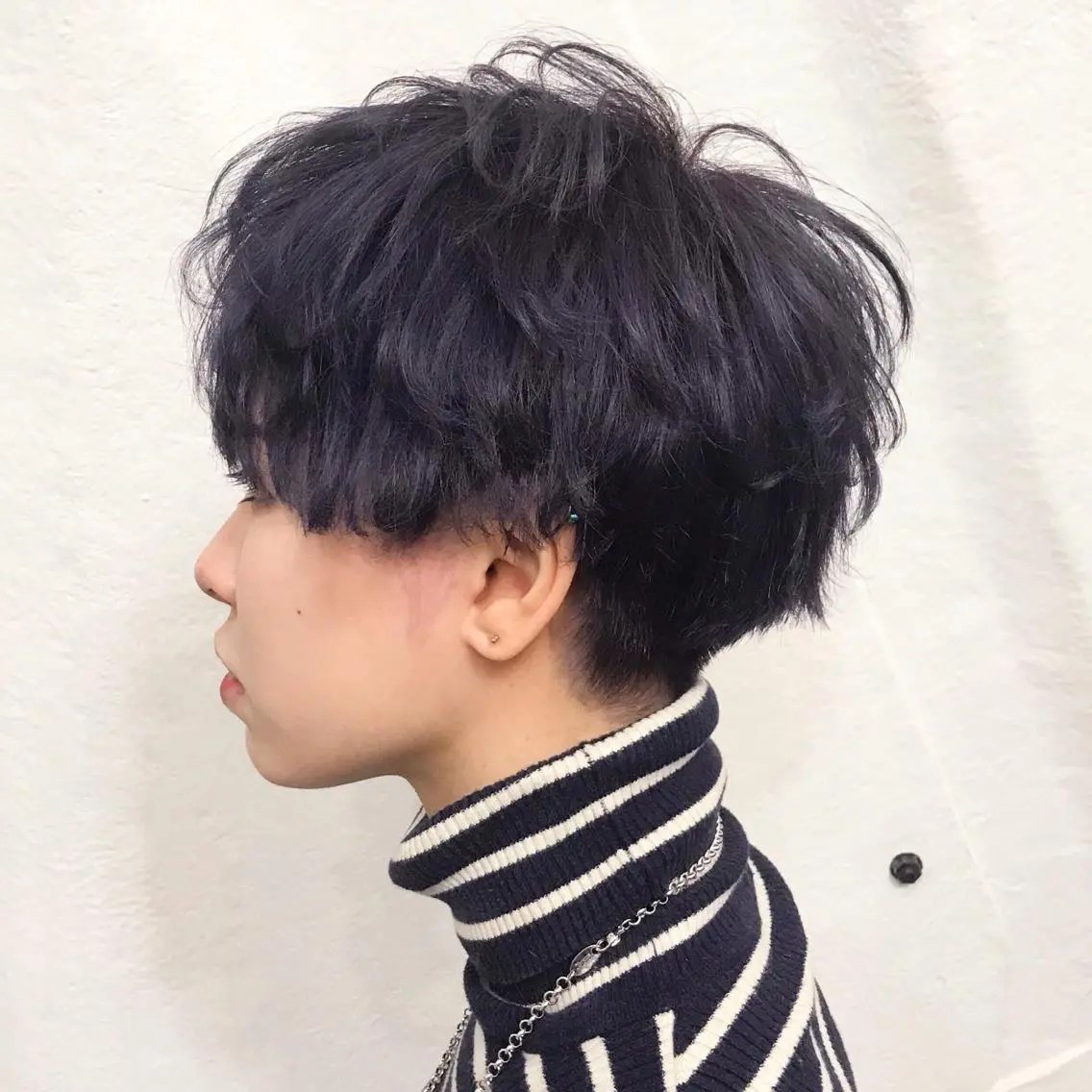 ショート カラー ブリーチ ラベンダーカラー ショートヘア K-POP好き美容師 🇰🇷Kai.Yのヘアスタイル