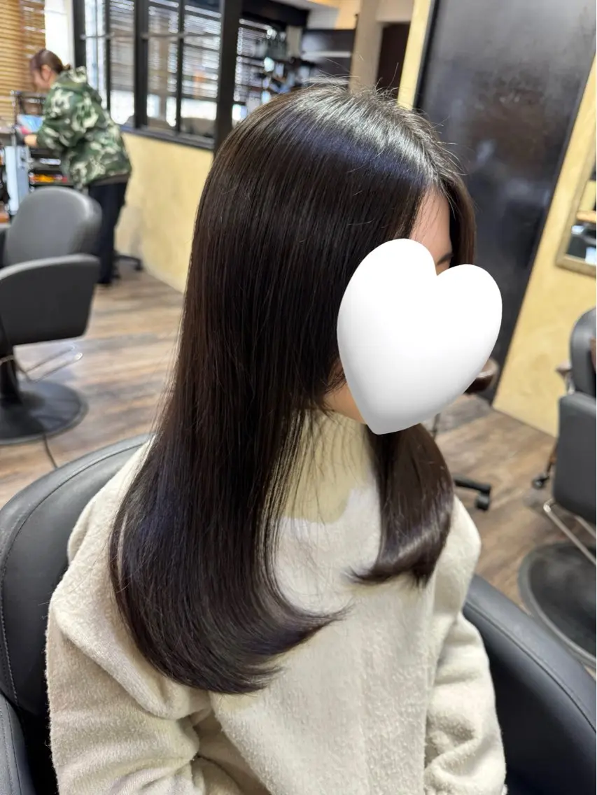 セミロング 艶カラー🎀 YUUKAのヘアスタイル