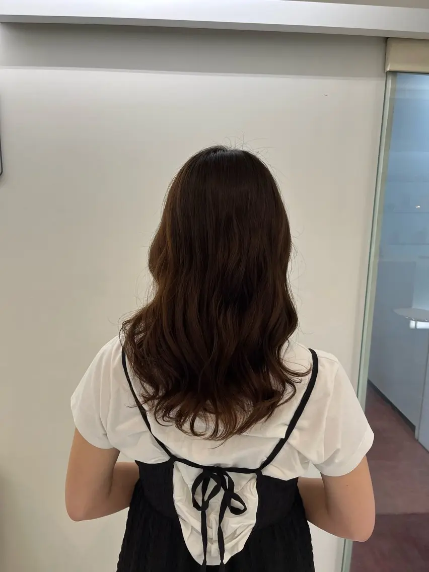ロング パーマ カット パーマ トリートメント コテ巻き風パーマ 藤澤　知彌のヘアスタイル