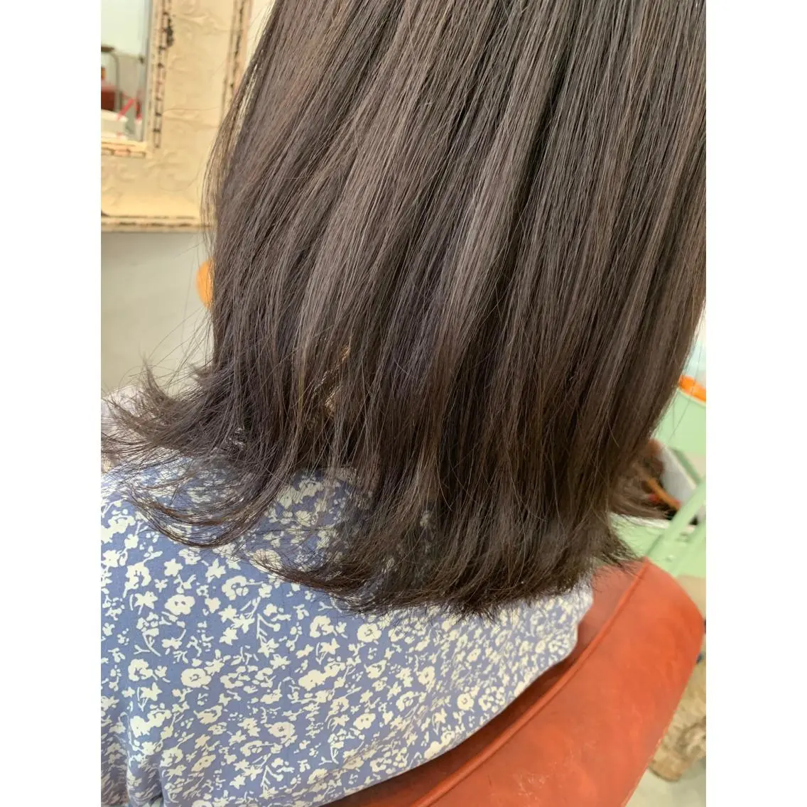 ミディアム カラー fio マナミのヘアスタイル