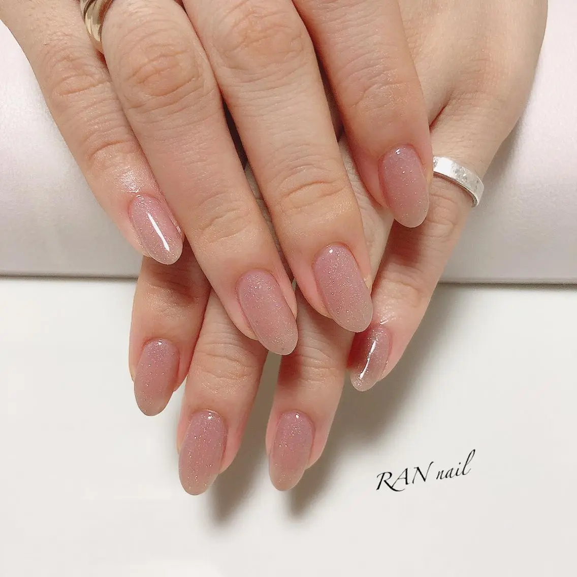ネイル オーロラネイル クリアネイル キラキラネイル ラメ(グリッター) オフィスネイル ハンドネイル フットネイル RAN nailのネイルデザイン