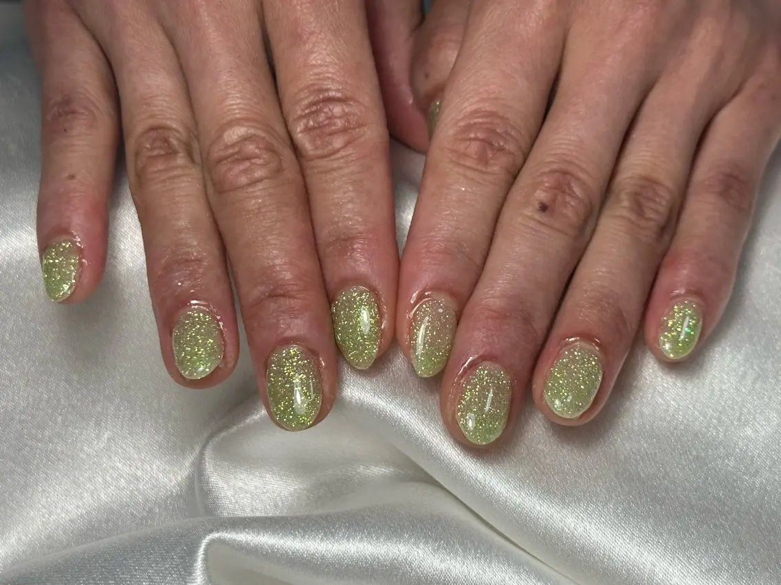 ネイル オーロラネイル 桜ネイル フラワーネイル フットネイル フレンチネイル ハンドネイル kiki nail たまプラーザのネイルデザイン