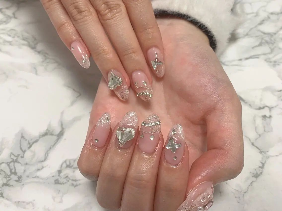ネイル ハンドネイル はな💎ネイル ワンホン、長さ出しのネイルデザイン