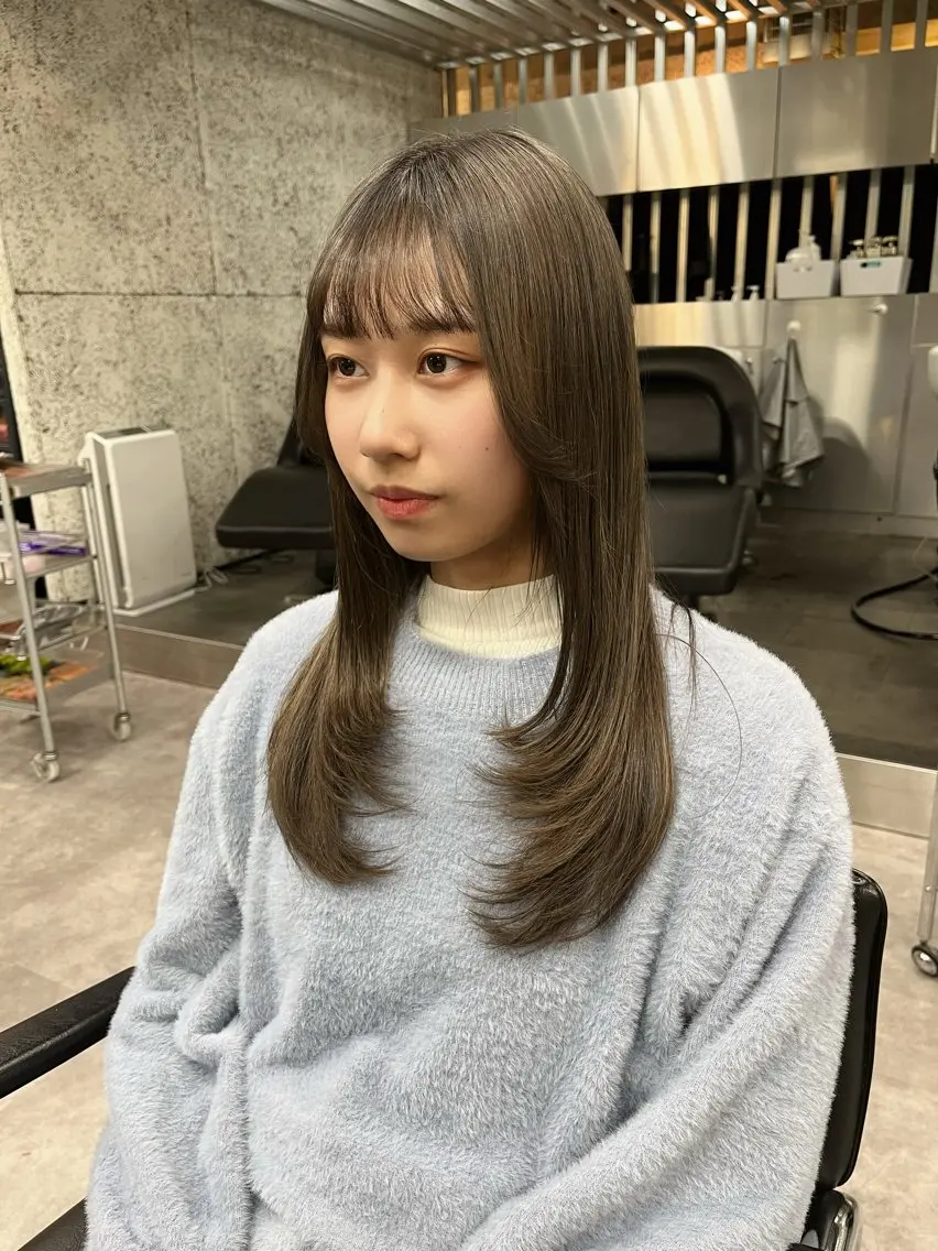 セミロング レイヤーカット fifth おのでら ようのヘアスタイル