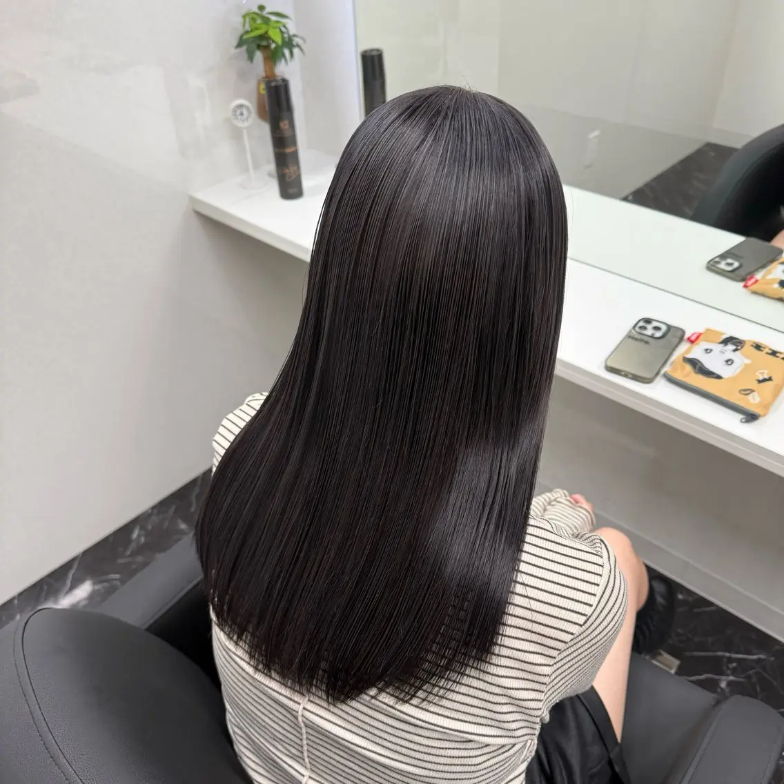 セミロング カラー ブリーチ ブルーカラー ブルーラベンダー ディープパープル デザインカラー ヘアカラー トリートメント 天神/ケアブリーチ/ 髪質改善/上質艶髪のヘアスタイル
