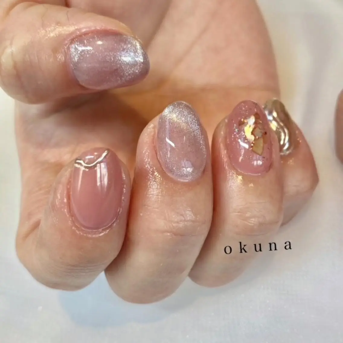 ネイル マグネットネイル ニュアンスネイル ハンドネイル パンチャパンチャ ネイルサロンのネイルデザイン