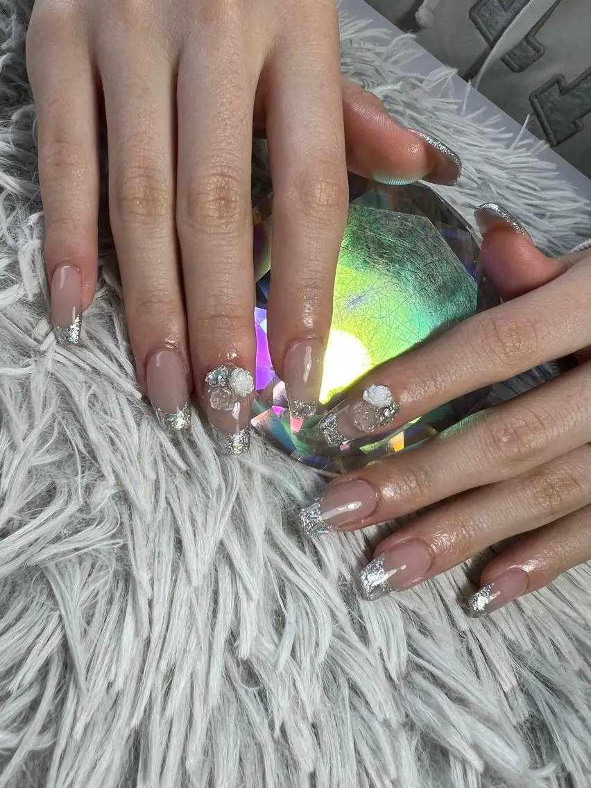 ネイル フレンチネイル ガラスフレンチ スカルプネイル ブライダルネイル ハンドネイル シェヌネイル JURAのネイルデザイン