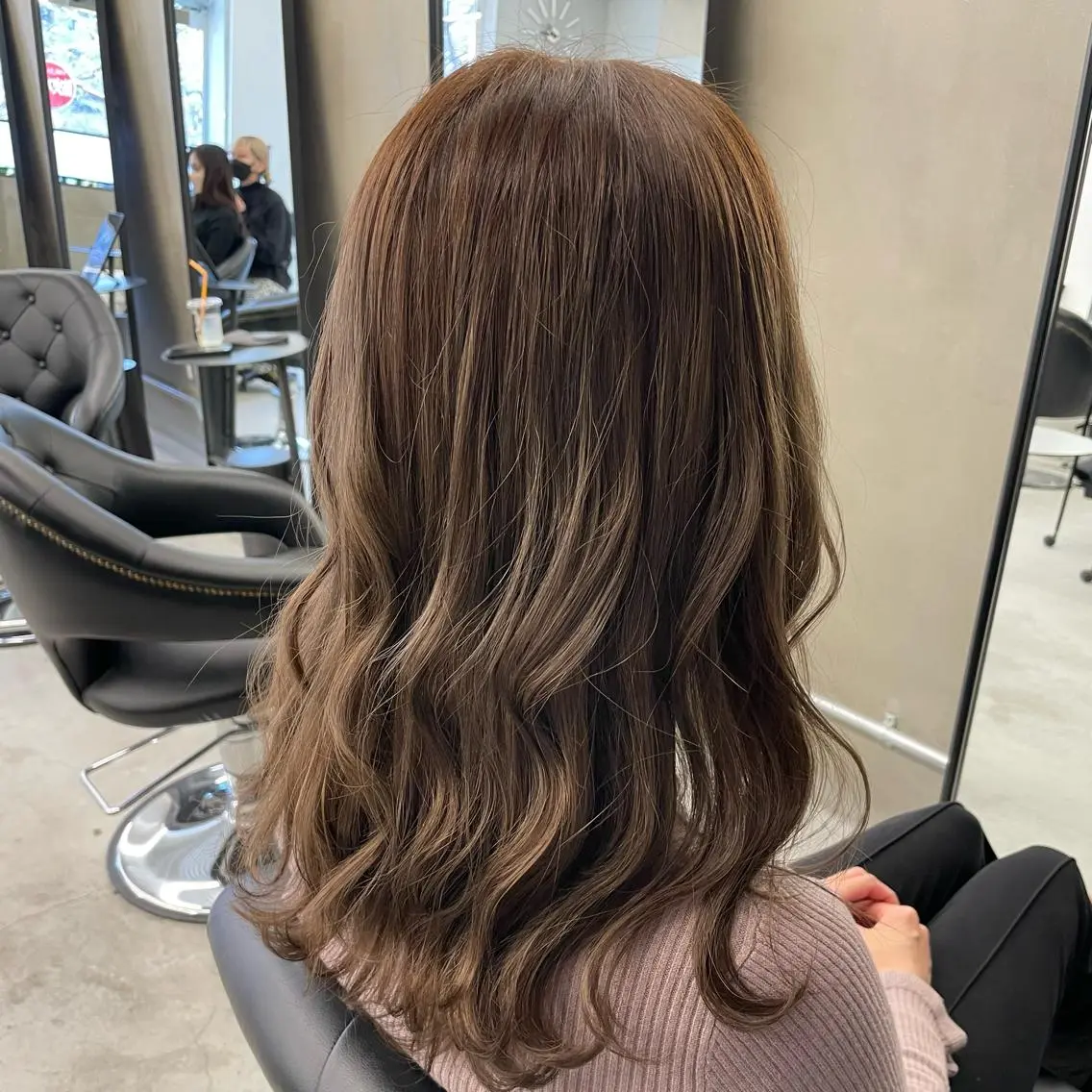 ミディアム カラー カット ヘアカラー トリートメント いなみね はるきのヘアスタイル