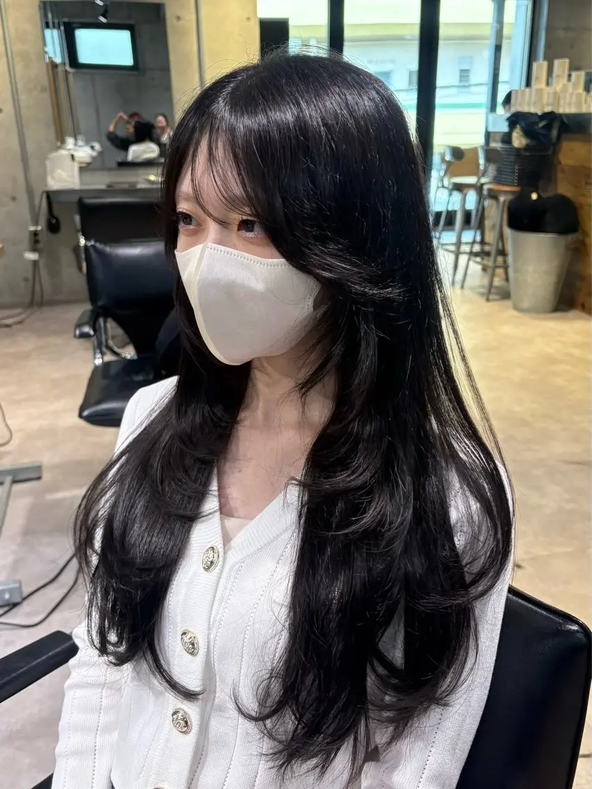 ロング カット ︎︎ HINAのヘアスタイル
