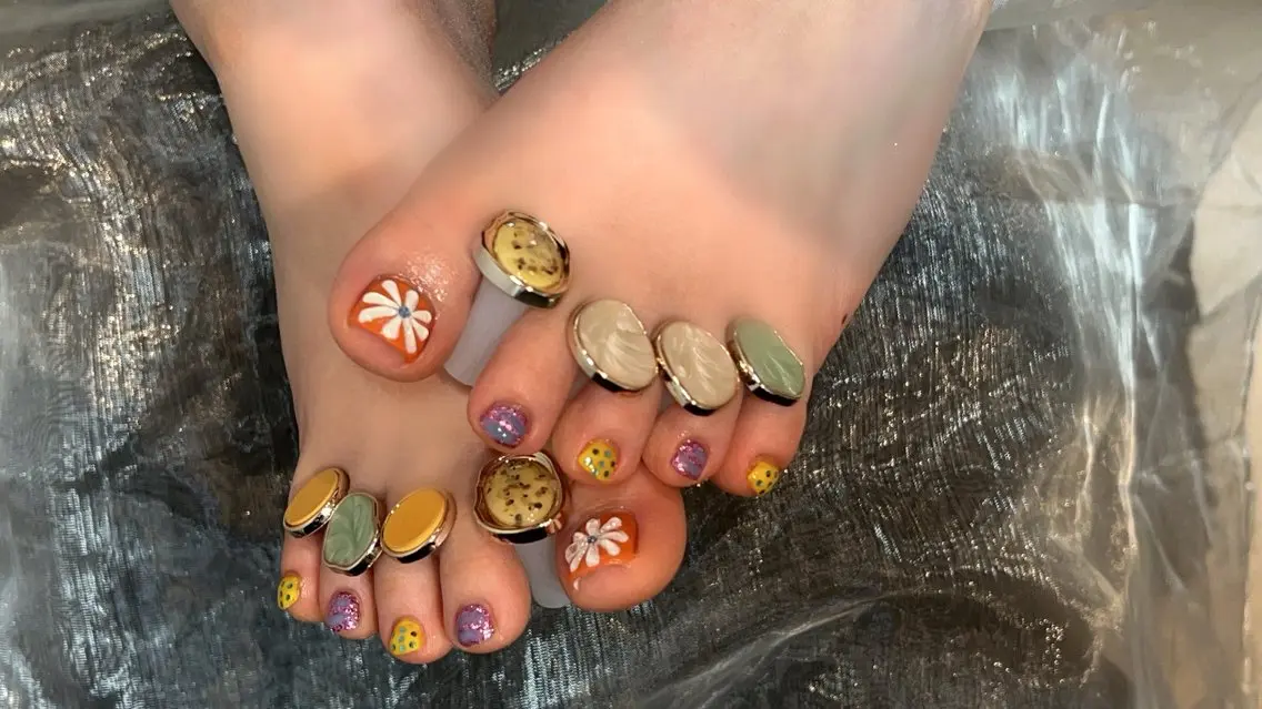 ネイル フットネイル rii .eye/nailのマツエク・マツパデザイン