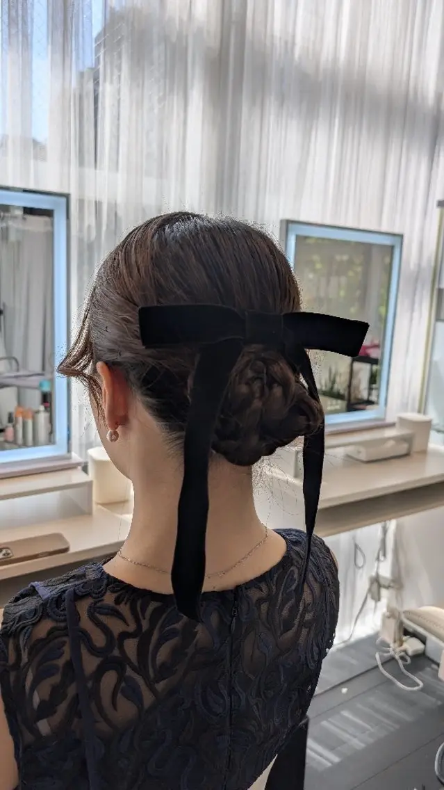 セミロング ヘアアレンジ ハーフアップ 結婚式・ブライダル ヘアセット 似合わせヘアメイク 🫧moko🫧のヘアスタイル