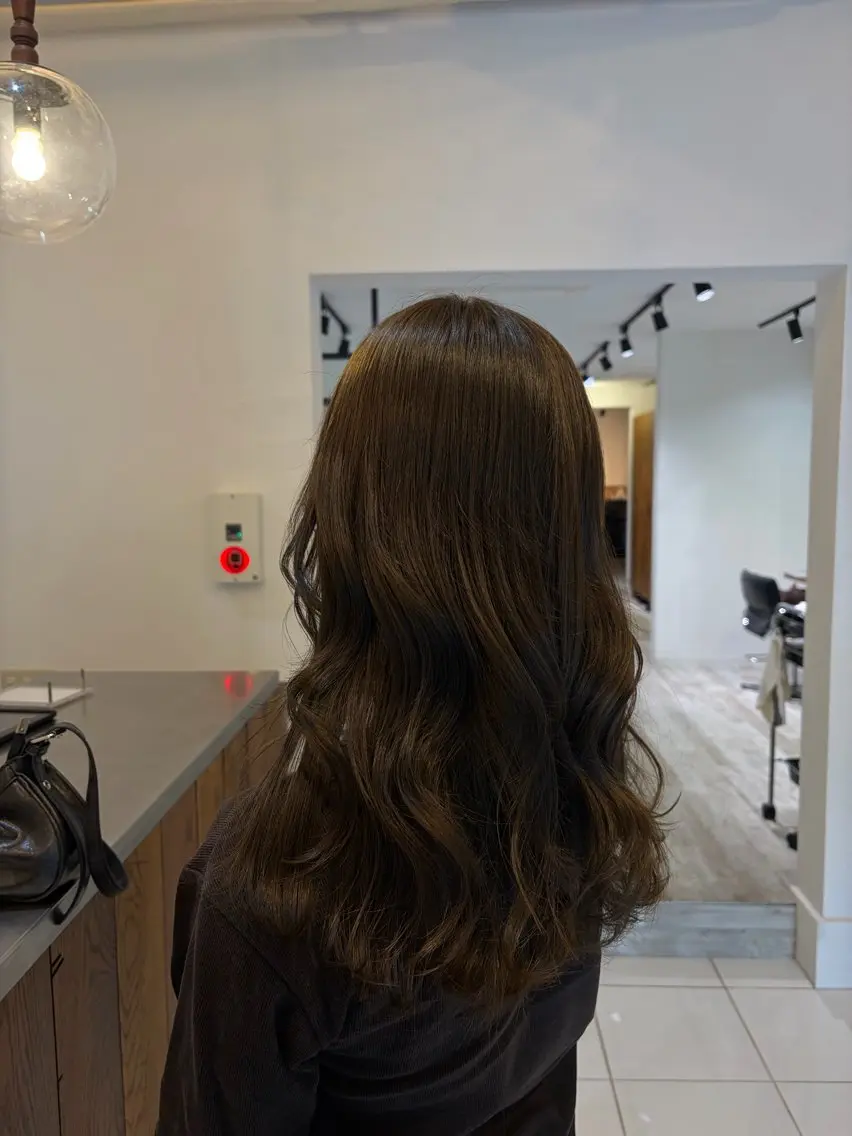 セミロング ヘアカラー トリートメント 悠良/平塚店 似合わせ/髪質改善のヘアスタイル