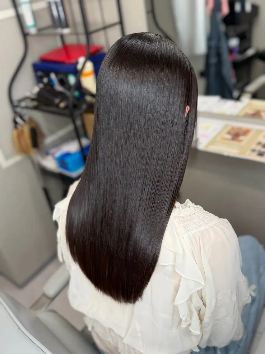 セミロング カラー 透明感カラー 髪質改善 ヘアカラー トリートメント 今井 勝也のヘアスタイル