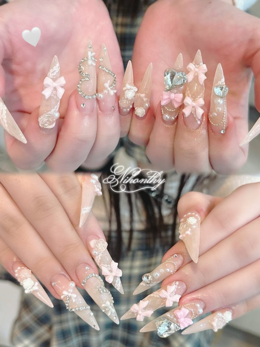 ネイル チークネイル ドット フットネイル フレンチネイル グラデーション ハンドネイル ハンドケア Nihonthy Nail 新宿のネイルデザイン