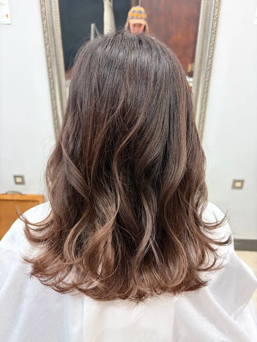 セミロング カラー ヘアアレンジ 産休の為お休みです! 小島凜のヘアスタイル
