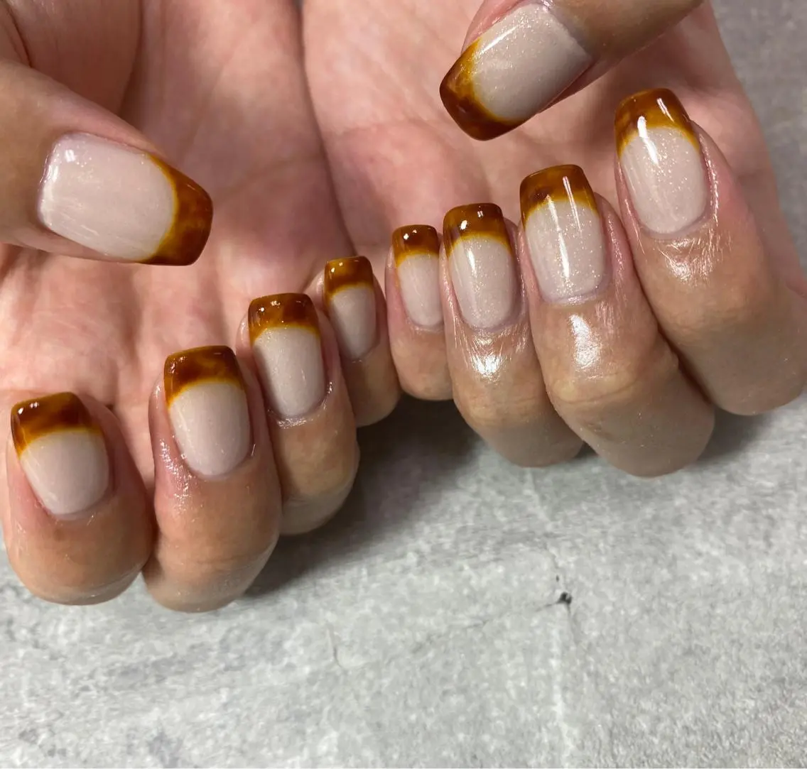 ネイル べっ甲ネイル フレンチネイル ハンドネイル ハンドケア FASTNAIL PLUS 新宿店のネイルデザイン