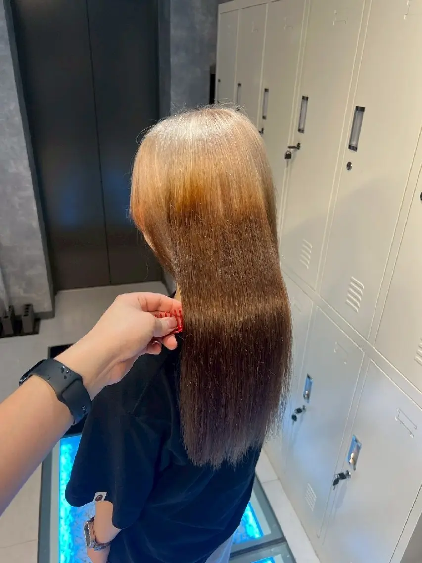 カラー ロング 地雷系🎀ハイトーン 💙荒川結星のヘアスタイル