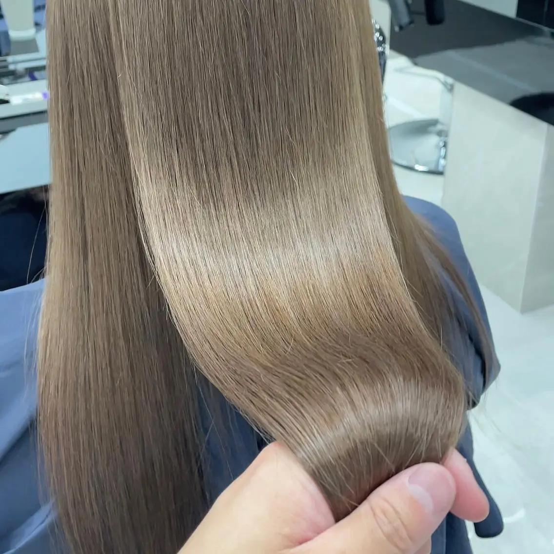 セミロング カラー 透明感カラー トリートメント 新宿/顔周りカット/ レイヤー/がっきーのヘアスタイル