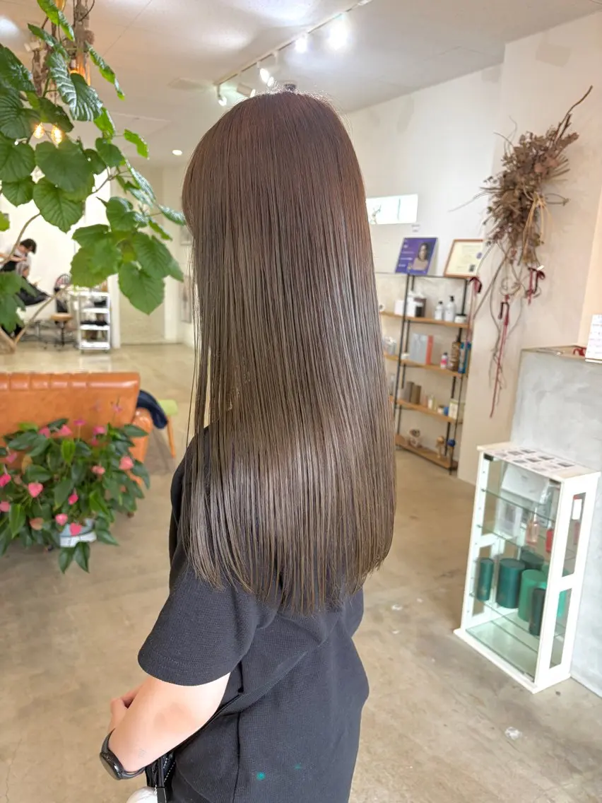 ロング カラー ブラウンカラー ナチュラルブラウン トリートメント カット ヘアカラー トリートメント anjii リンのヘアスタイル