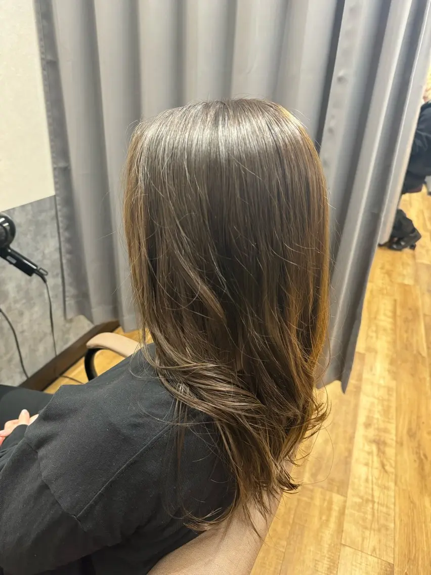 ロング カラー reeed konnoのヘアスタイル