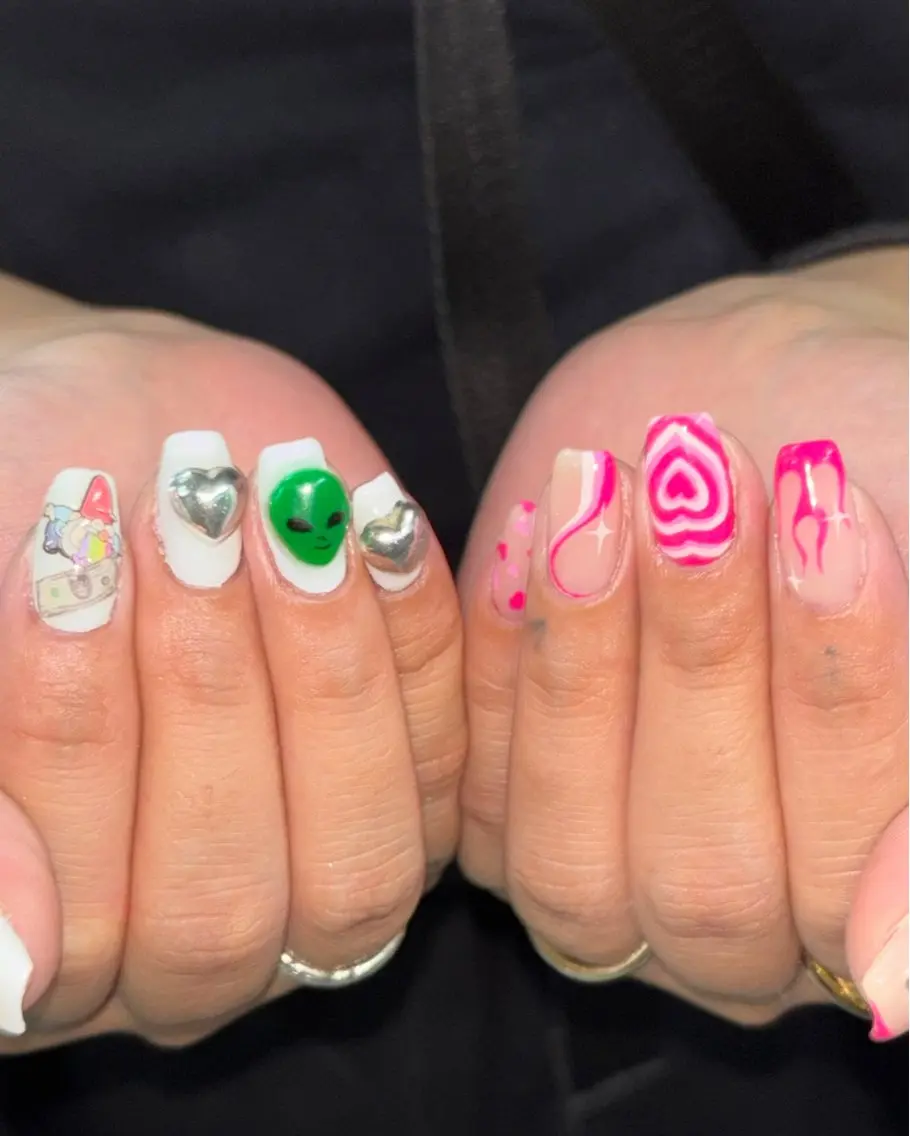ネイル ハンドネイル 🪐富島彩夏 /海外nail🪐のネイルデザイン