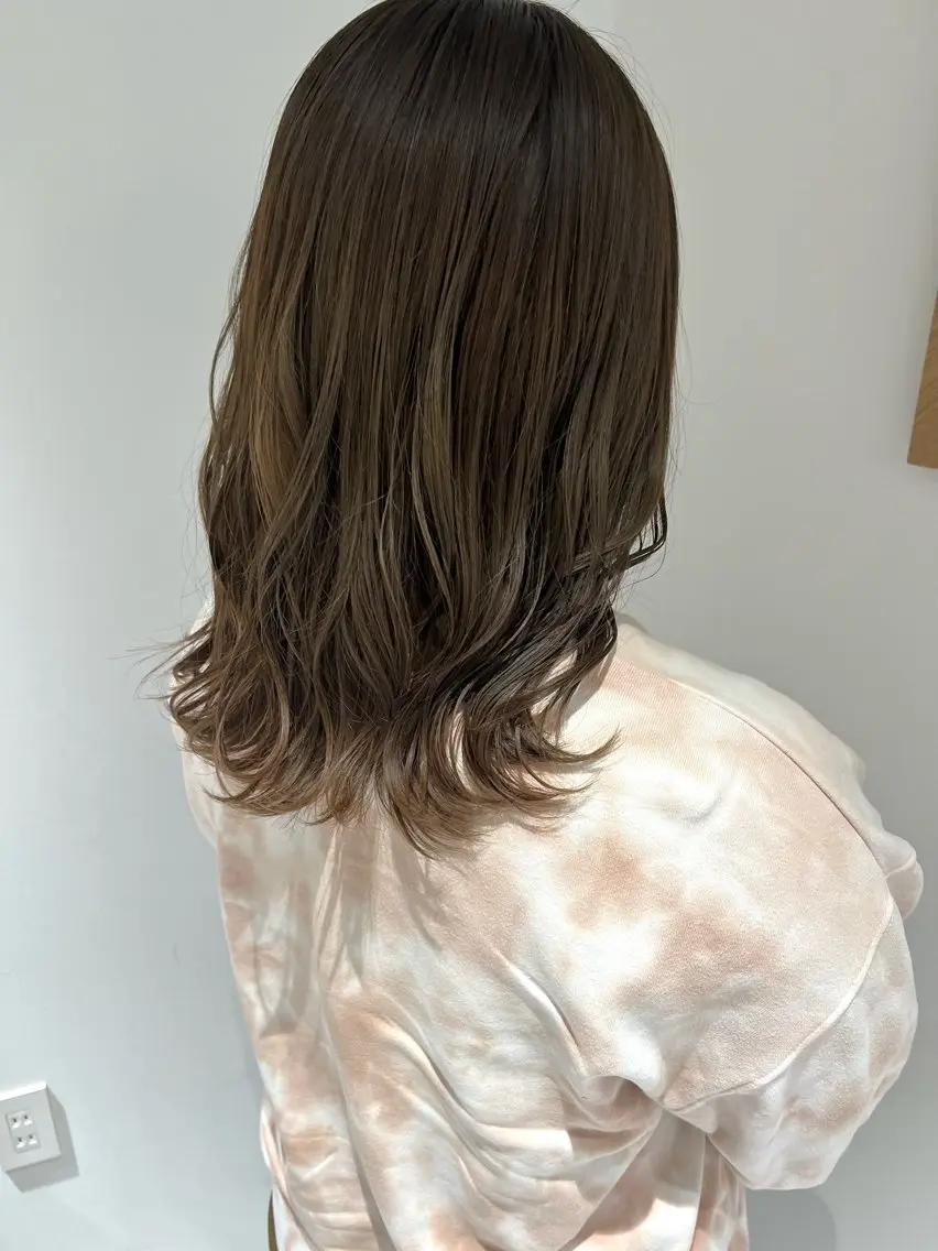 ミディアム 🧡YUU💚艶抜群 カラー✨/905号室のヘアスタイル
