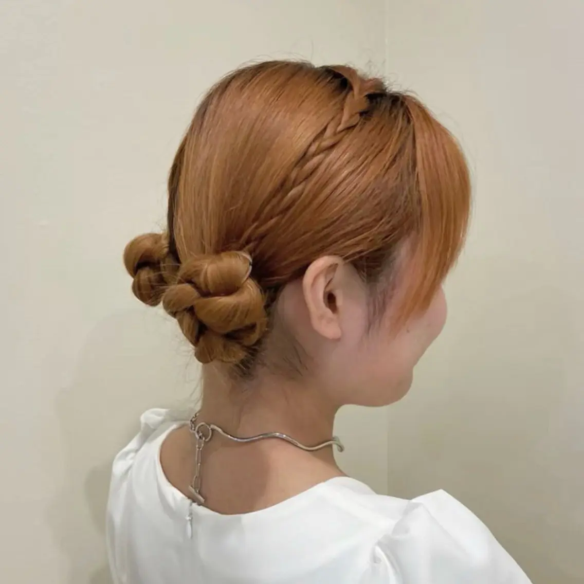 セミロング お団子ヘア ツインテール ワタナベ リリコのヘアスタイル