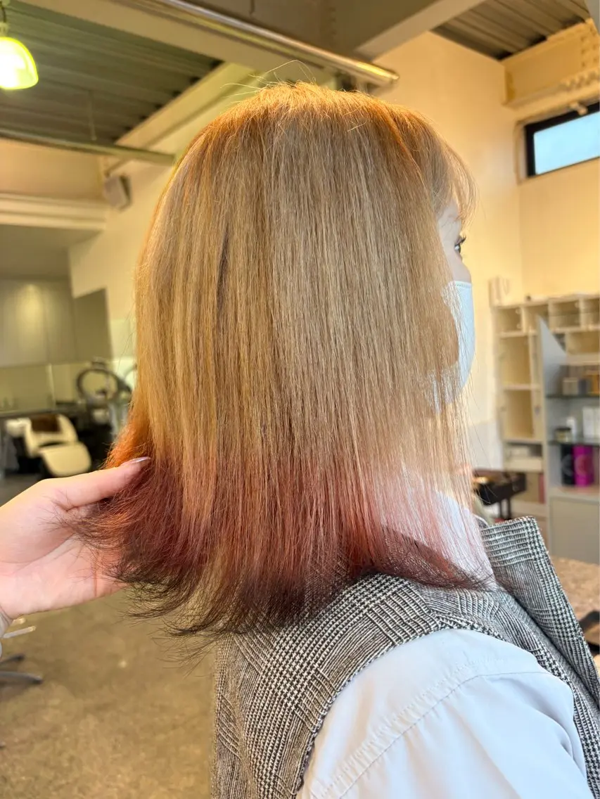 ミディアム カラー ベージュカラー 黒髪 デザインカラー オレンジ ハイトーン/ブリーチ 🤍足立里湖のヘアスタイル