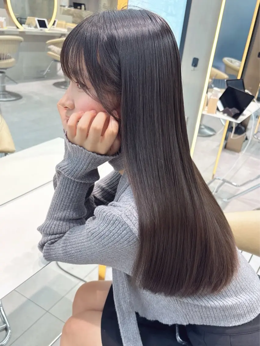ロング 縮毛矯正 トリートメント 福岡縮毛矯正✨️ ストレート 向井和輝のヘアスタイル
