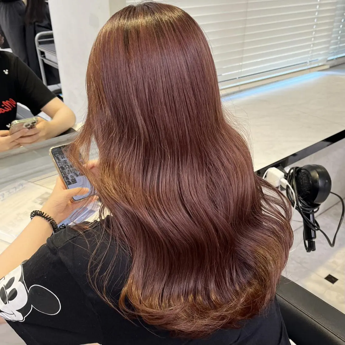 ロング カラー ヘアアレンジ ヘアカラー ピンク・ベージュ🩰 カラー🫧とらのヘアスタイル