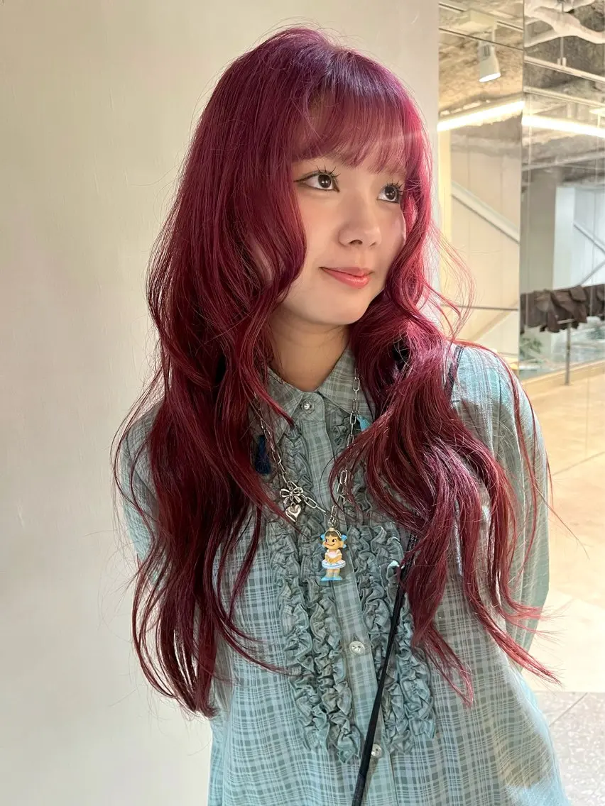 ロング ヘアカラー fev Rionのヘアスタイル