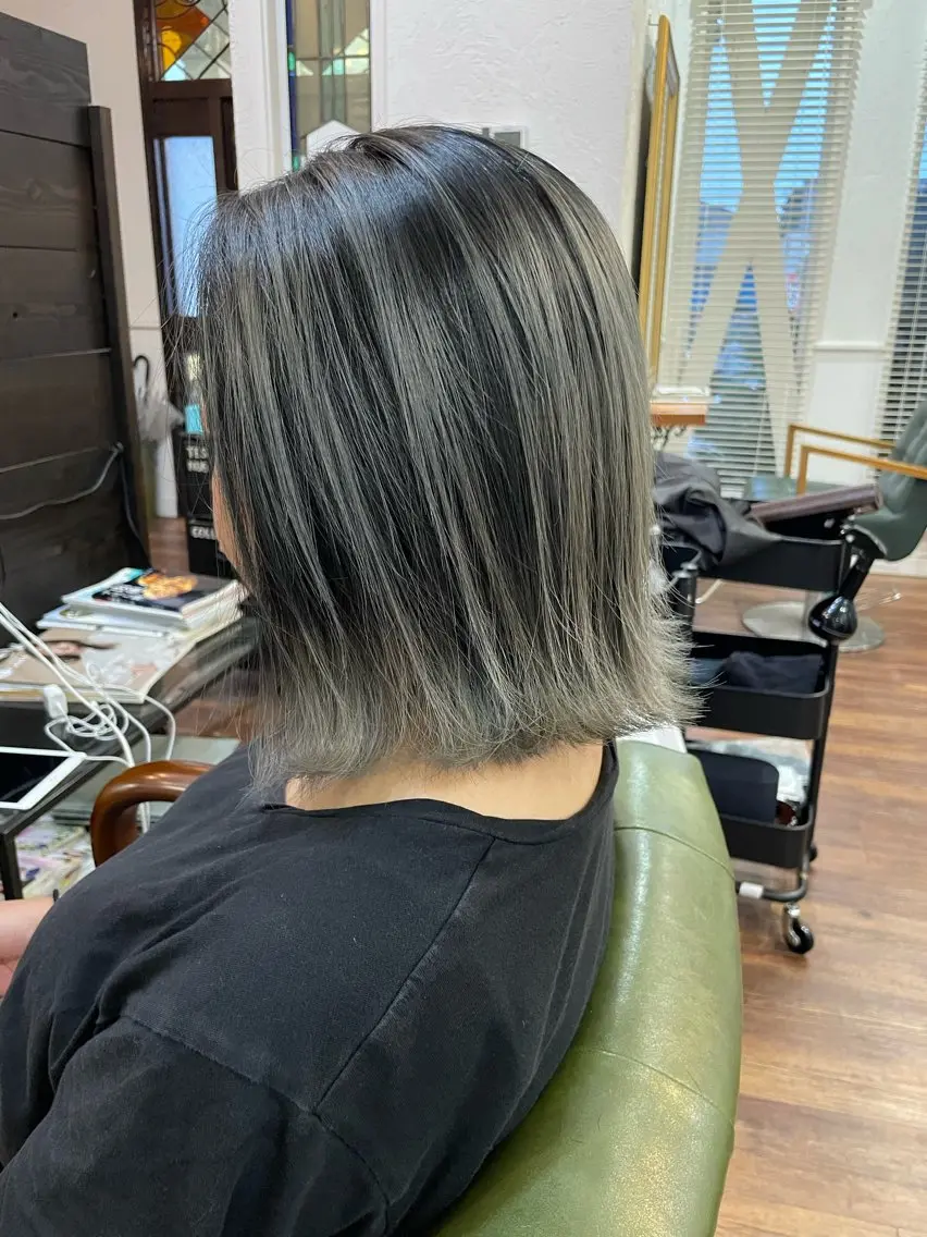 ミディアム ヘアカラー 下林 雅明のヘアスタイル