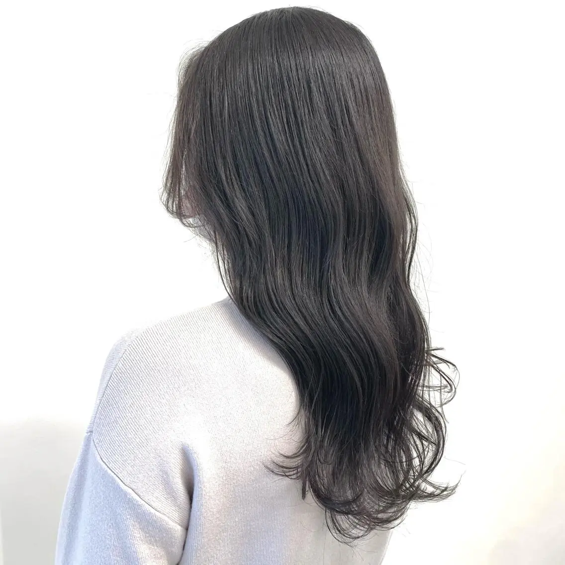 ロング カラー 透明感・暗髪 梅田・増田のヘアスタイル
