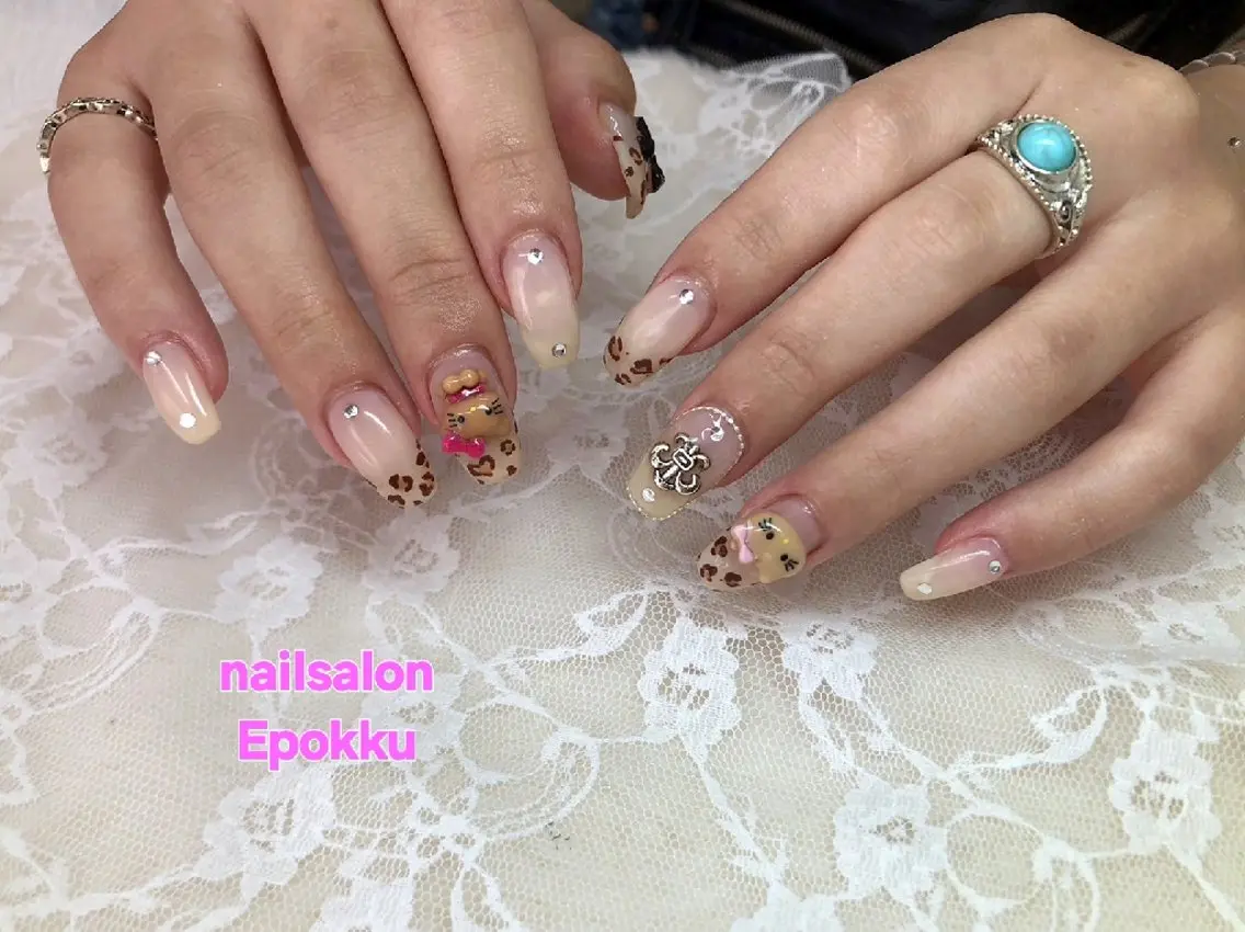 ネイル ハンドネイル ハンドケア 心斎橋Salon Epokkuのネイルデザイン