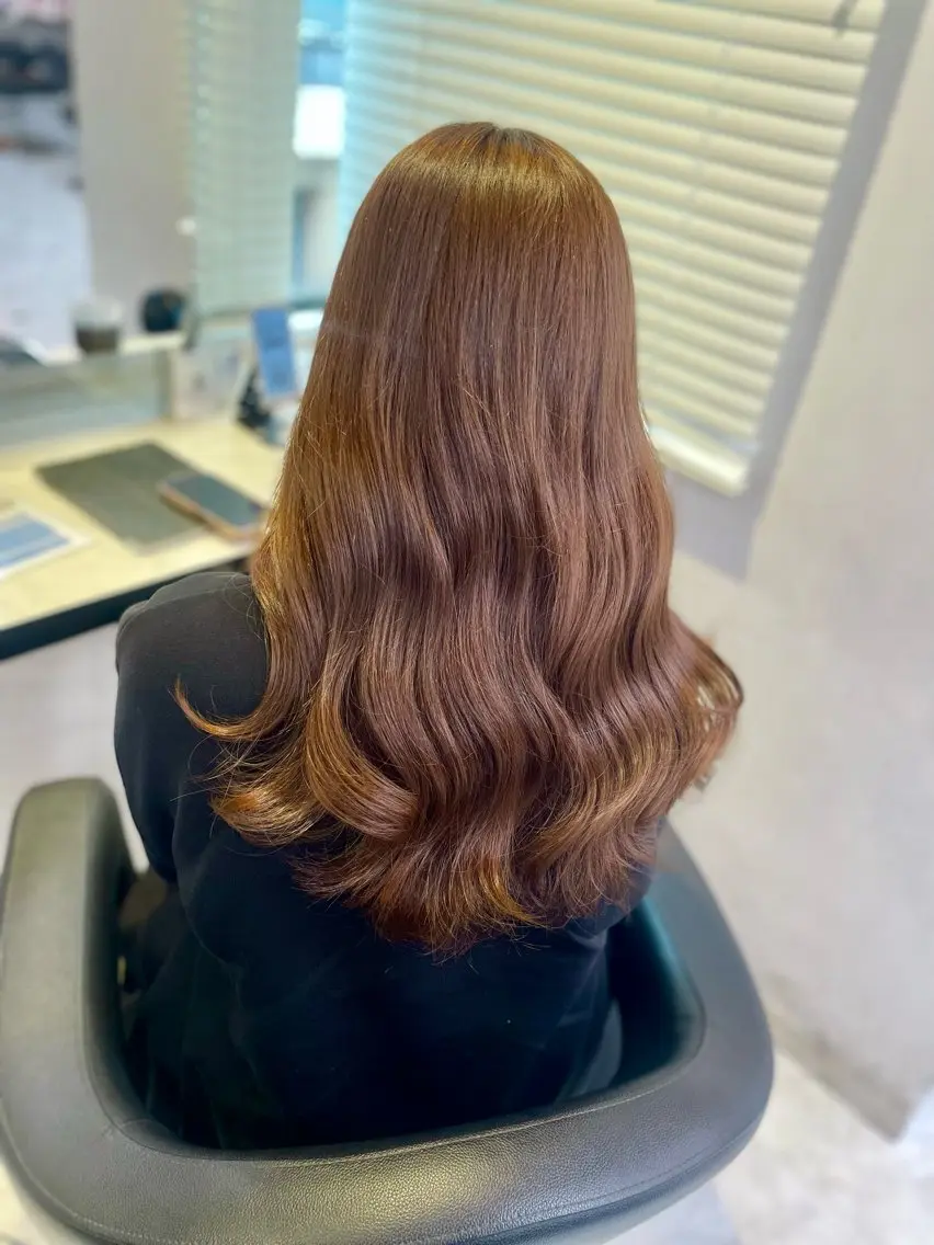 セミロング カット 縮毛矯正 うる艶トレンドヘア 🕊️上野BABYのヘアスタイル