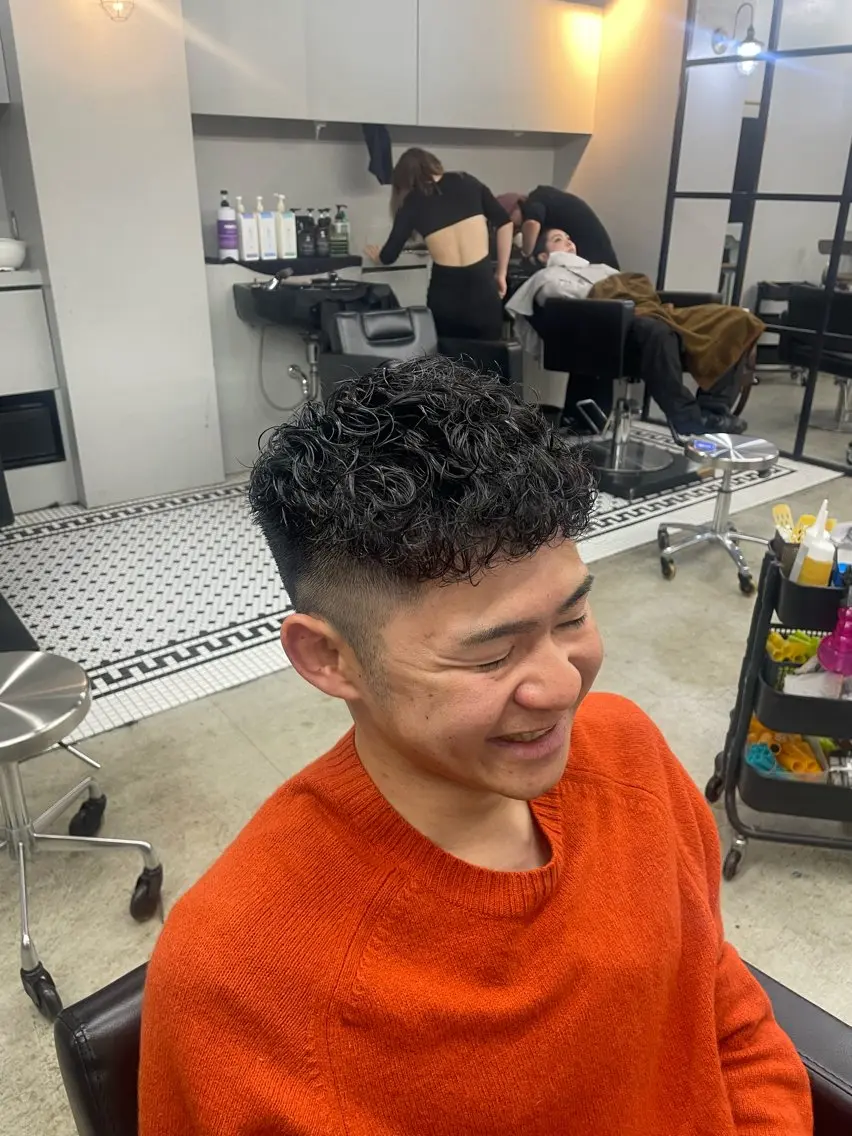 パーマ メンズ カット パーマ トリートメント ヘアセット 新宿/韓国ヘア/ 髪質改善ストレートのヘアスタイル