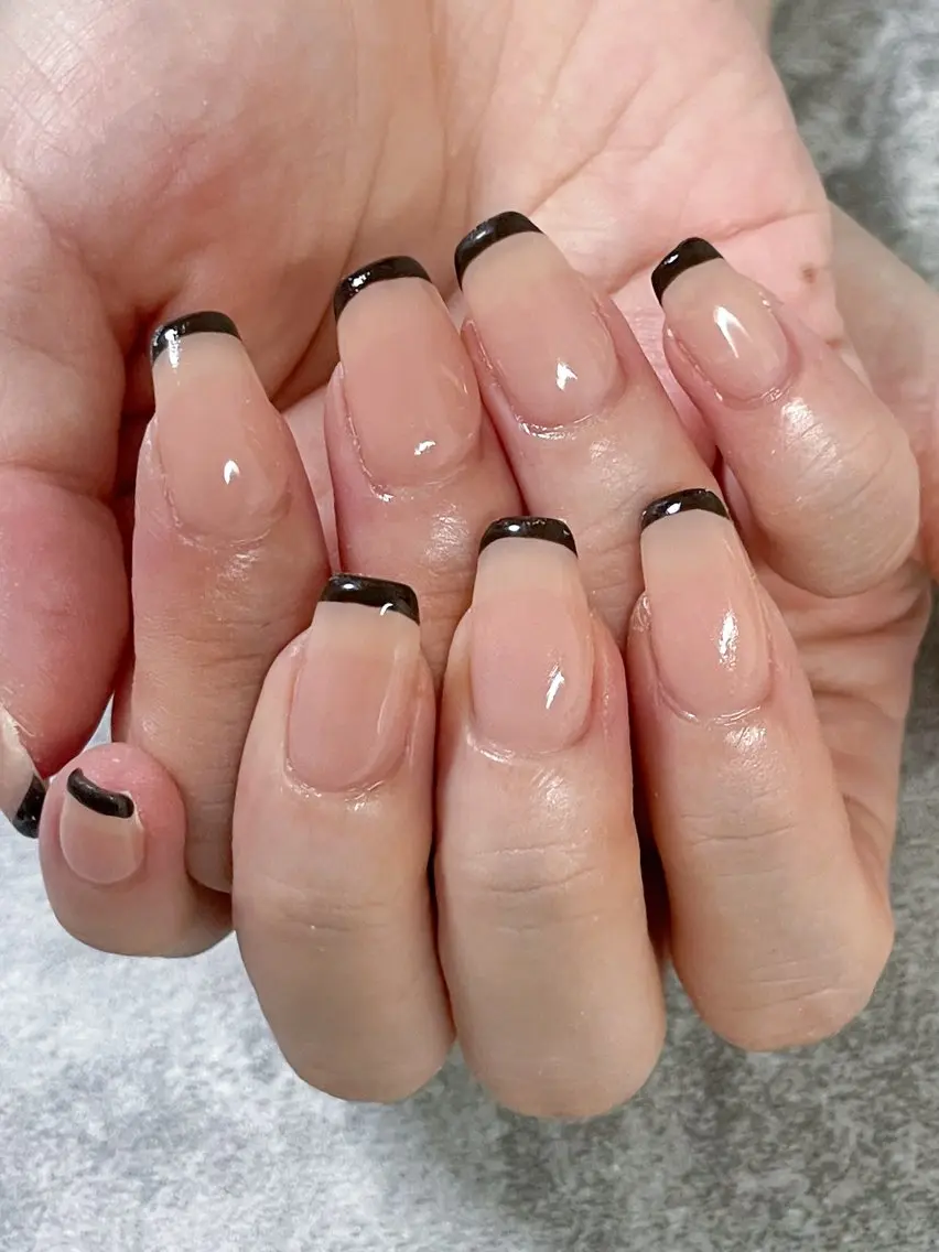 ネイル ハンドネイル FIORITURA aiのネイルデザイン