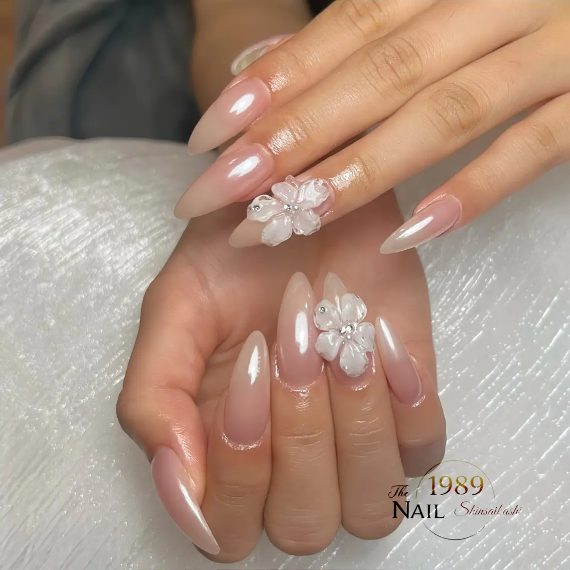 ネイル フラワーネイル ハンドネイル ハンドケア The 1989 Nail Salonのネイルデザイン