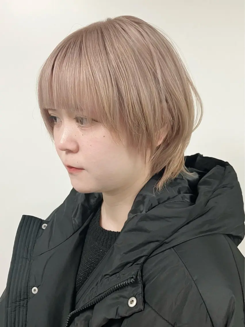 ショート ショートボブ ボブ レイヤーカット 似合わせカット ショートヘア fumikaブリーチ /デザインのヘアスタイル