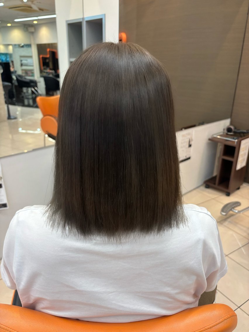 ミディアム カラー ブルーカラー ブルーグレー オレンジ ヘアカラー 米本 実桜のヘアスタイル