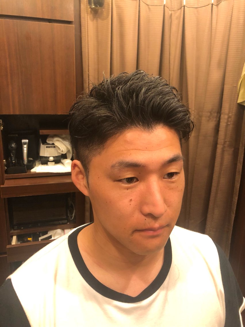 メンズ ヒロ銀座川崎 志田健介のヘアスタイル