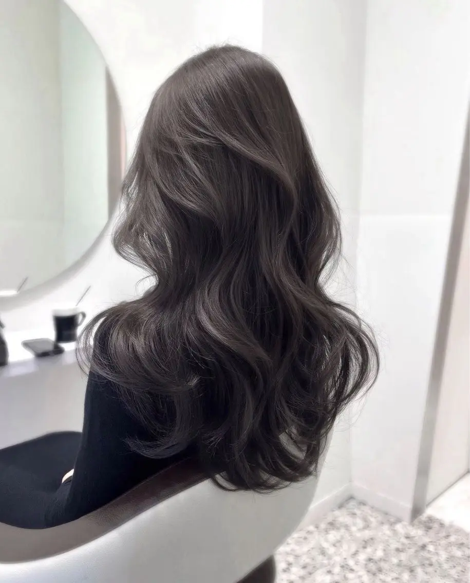 ロング カラー ヘアアレンジ アッシュ ヘアカラー トリートメント 純欲韓国ワンホン🤍 𝑌𝑢𝑖🤍のヘアスタイル