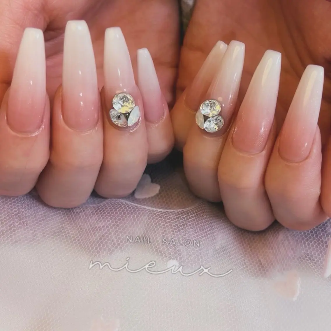 〔hand〕*ベイビーブーマーの写真