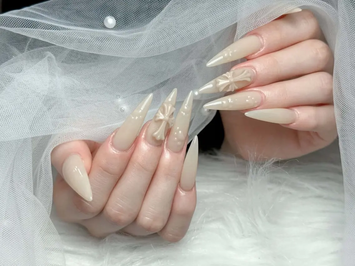 ネイル アートネイル 長さ出し ジェルネイル 韓国ネイル マグネットネイル ハンドネイル Cloudy Chan Nailのネイルデザイン